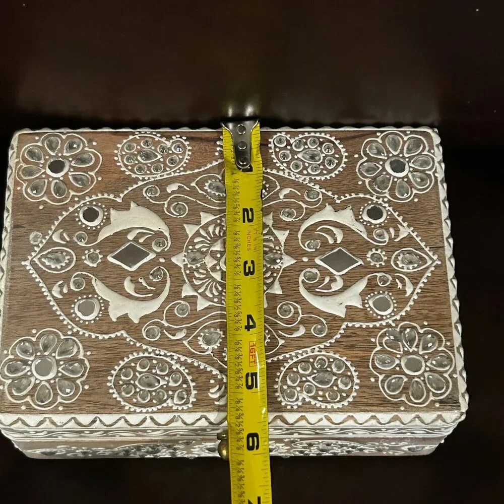 NWT Vintage Wooden Hand Carved Ornate Indian Keepsake Box